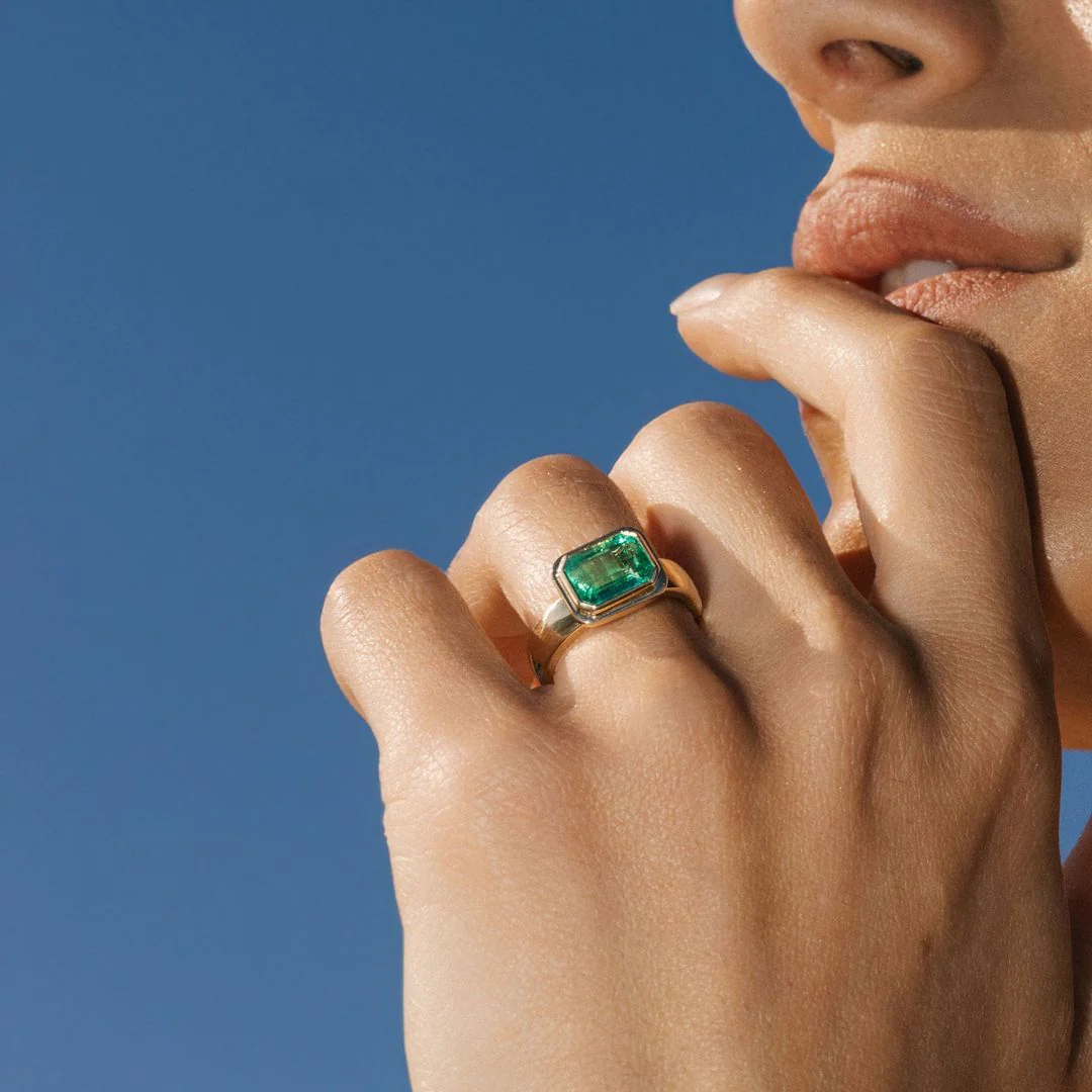 Emerald Cut Emerald Retro Bezel Ring - Image 7