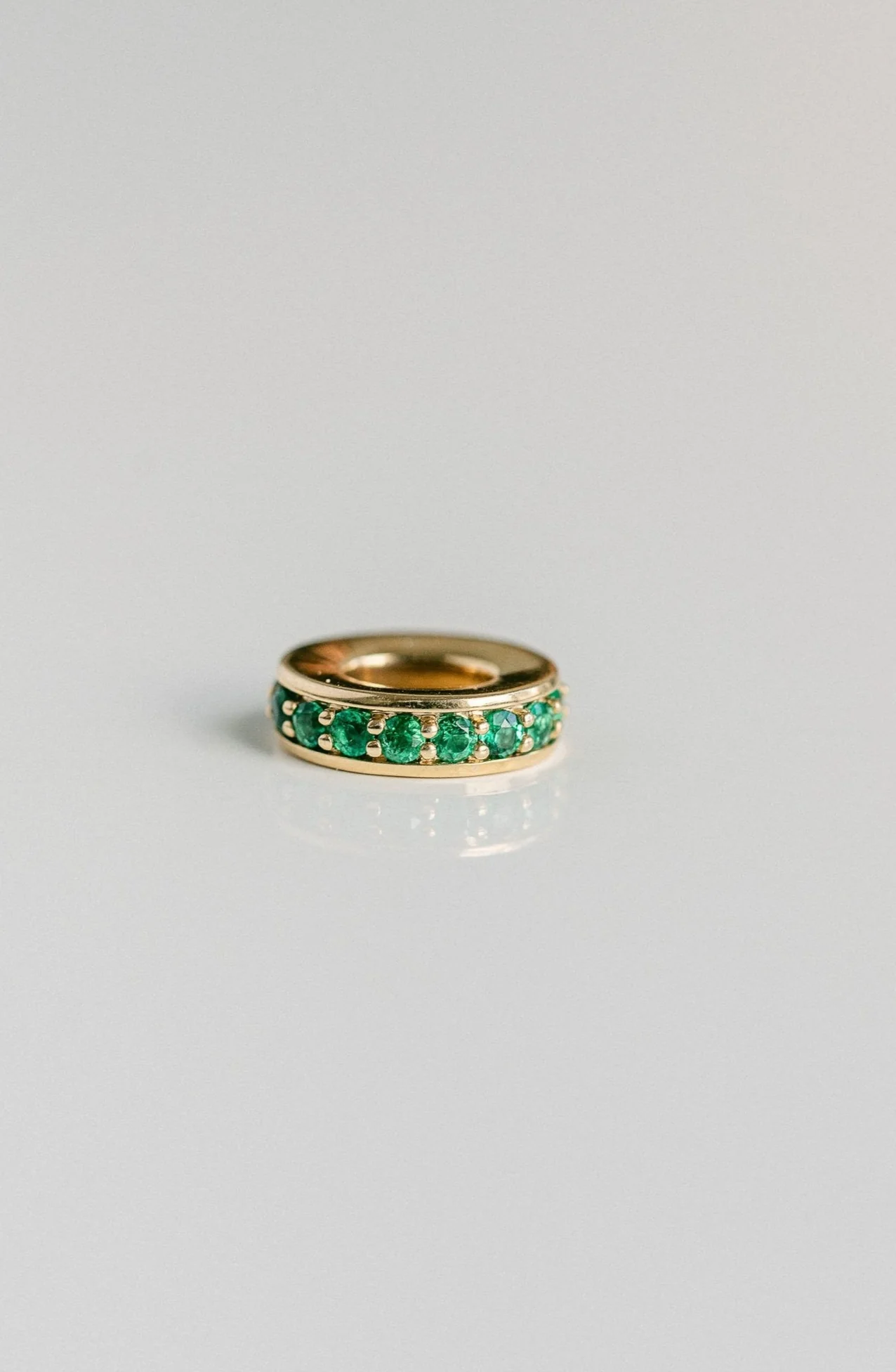 Round Emerald Oval Torus Pendant - Image 3